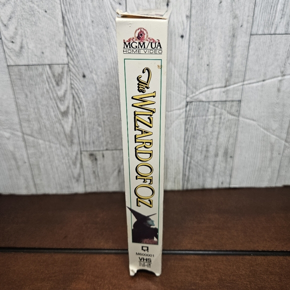 The Wizard of Oz Movie VHS 1939 Color and B & W - Picture 5 of 5